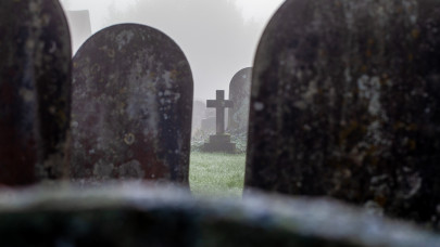 Luxustemetés Magyarországon: ennyibe kerül egy temetés 2023-ban - kinek futja erre?