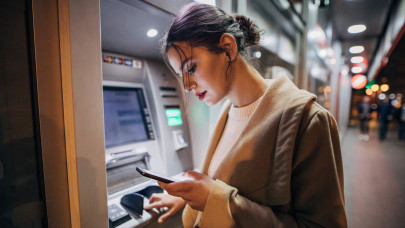 Fontos változás a hazai ATM-eknél: indul a bankok háborúja, erről jobb, ha minden ügyfél tud