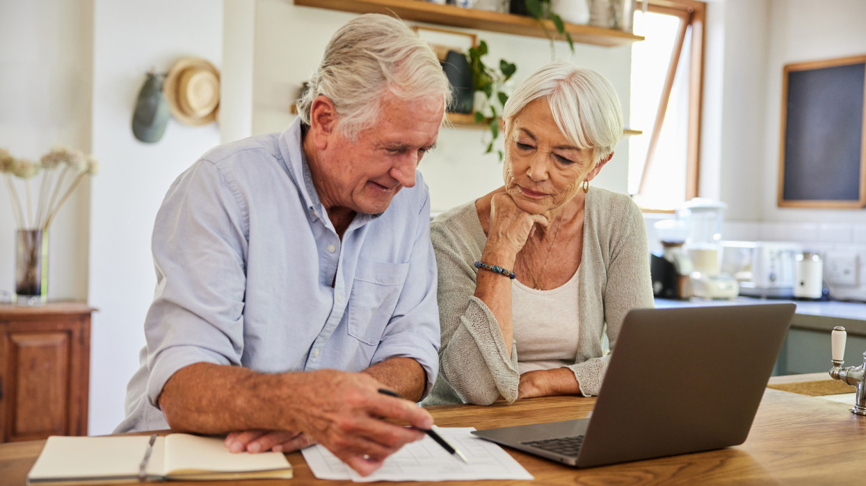 Inkább bankszámlára kérnéd a nyugdíjadat? Így lehet elintézni: itt garantáltan nem fér hozzá senki