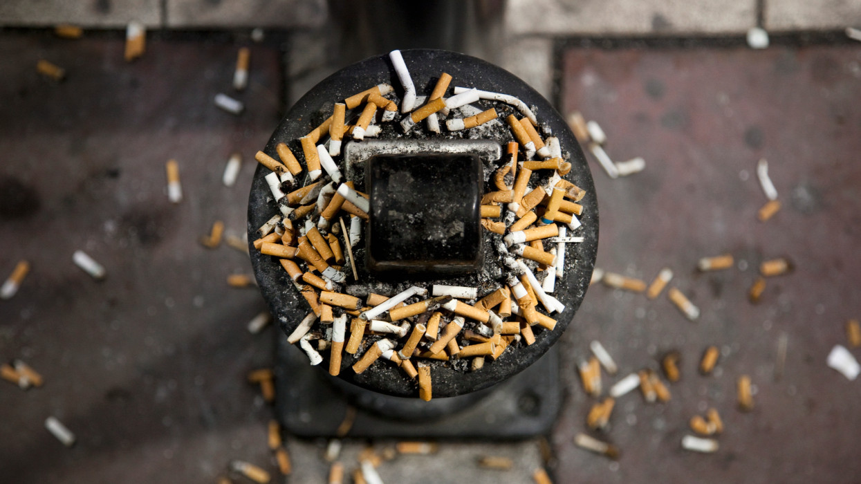 cigarette smoking ashtray