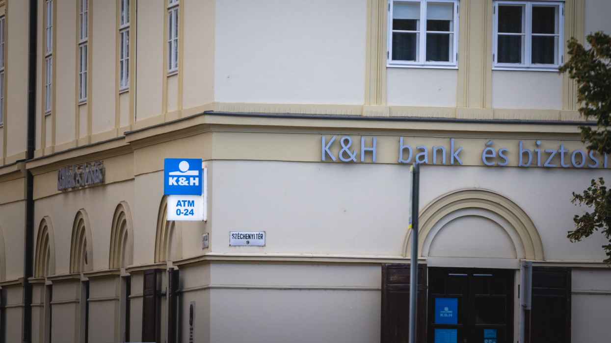 Picture of the K&H bank sign on their branch for Szeged in Hungary. K&H Bank, meaning Kereskedelmi es Hitelbank is one of the biggest banks in Hungary, belonging to KBC Bank of Belgium. It is one of the main financial institutions in Hungary for both retail and corporate services.