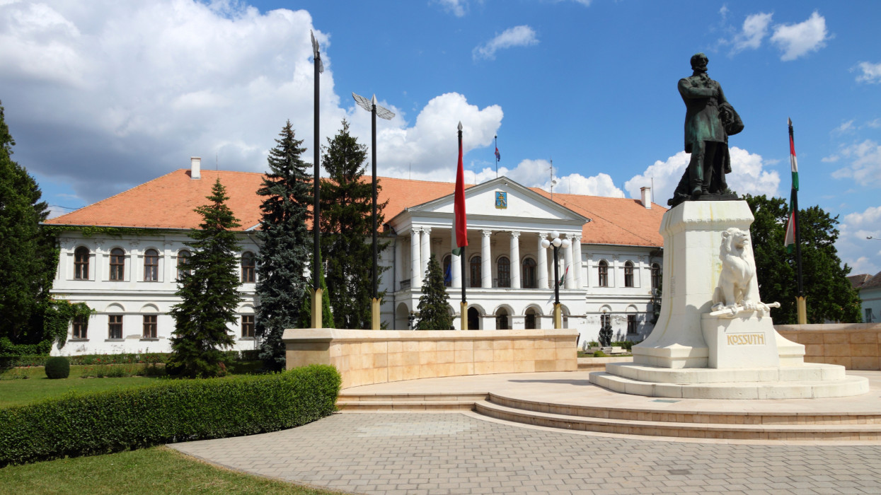 Mako, Hungary. Town in Csongrad county. Town Hall and Kossuth monument (Hungarian national hero).