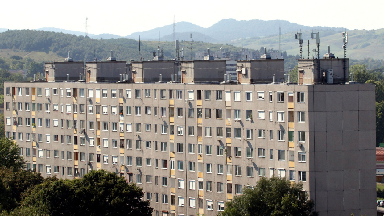 Egyre inkább a vevőknek lejt a pálya a magyar lakáspiacon: most lehet súlyos összegeket alkudni?