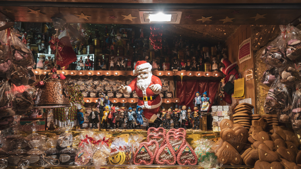 This is a photo of a beautiful Christmas market stall in a German Christmas market. The stall sells traditional German Christmas cookies.