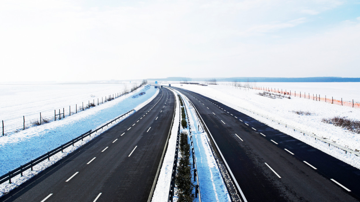 Four-lane highway in winter.