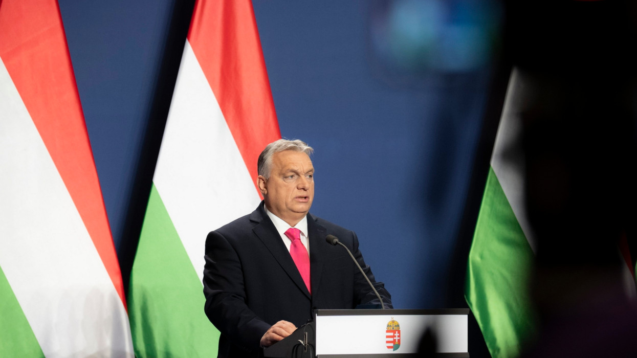 Gigászi béremelési programot jelentett be Orbán Viktor: százezernyi magyar dolgozót érint