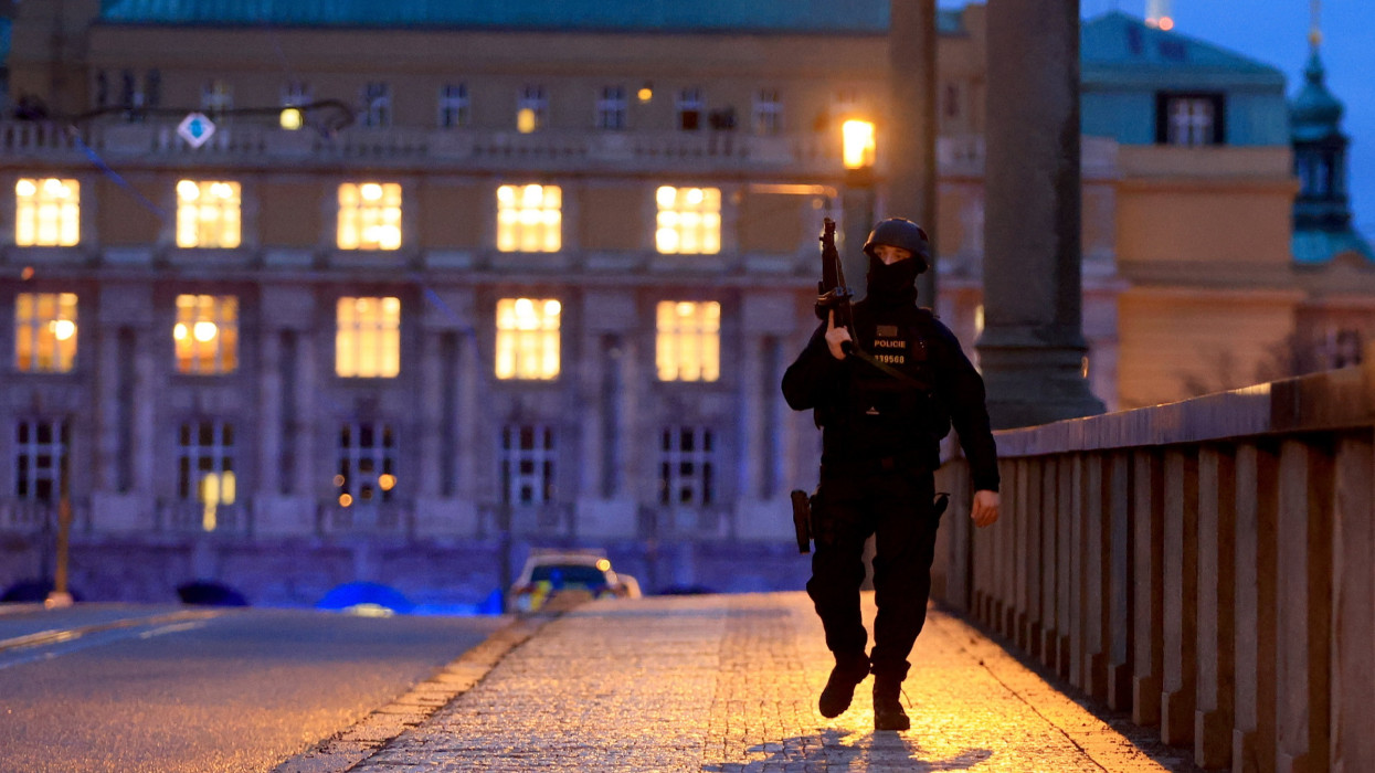Sokkoló levelet hagyott hátra a prágai mészáros: más gyilkosságokat is bevallott