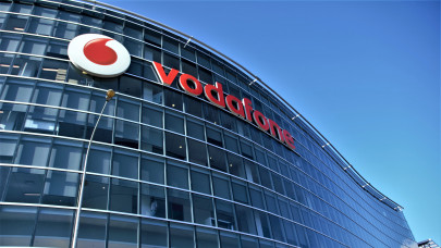 Árat emel a Vodafone: ennyivel lesz magasabb a számlája minden előfizetőnek
