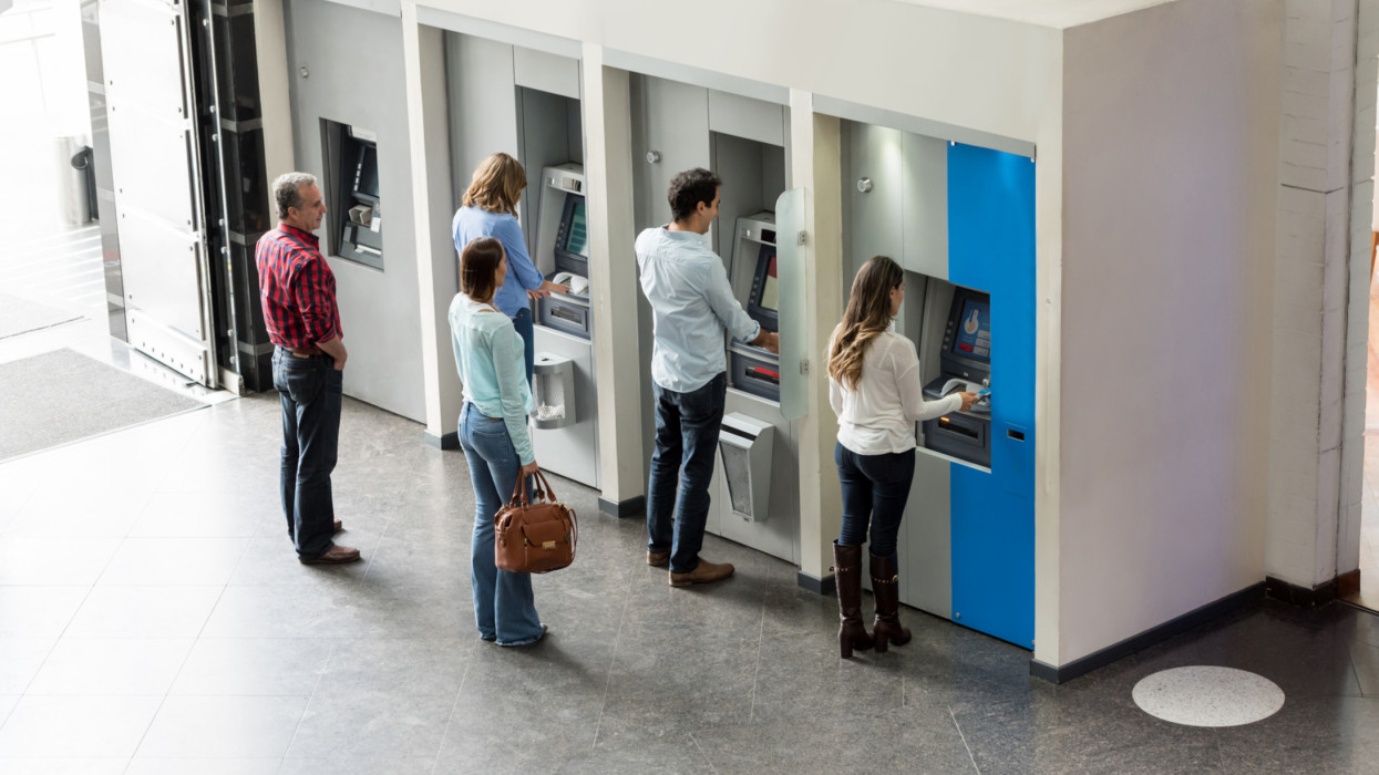 Szigorú ATM-limit a magyar bankokban 2024-ben: rengeteg ügyfelet érint, erről jobb, ha tudsz
