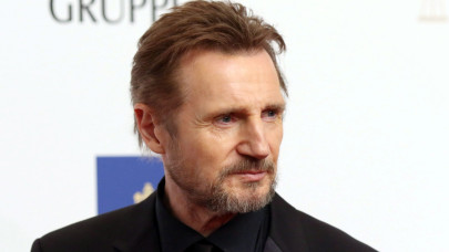 Legendás vígjátékot forgatnak újra: Liam Neeson főszereplésével, nagy sikerre lehet számítani