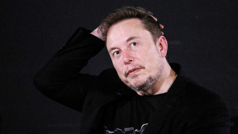Ezermilliárdos bukóban Elon Musk: most Jeff Bezos a világ leggazdagabb embere, ekkora vagyonon ül