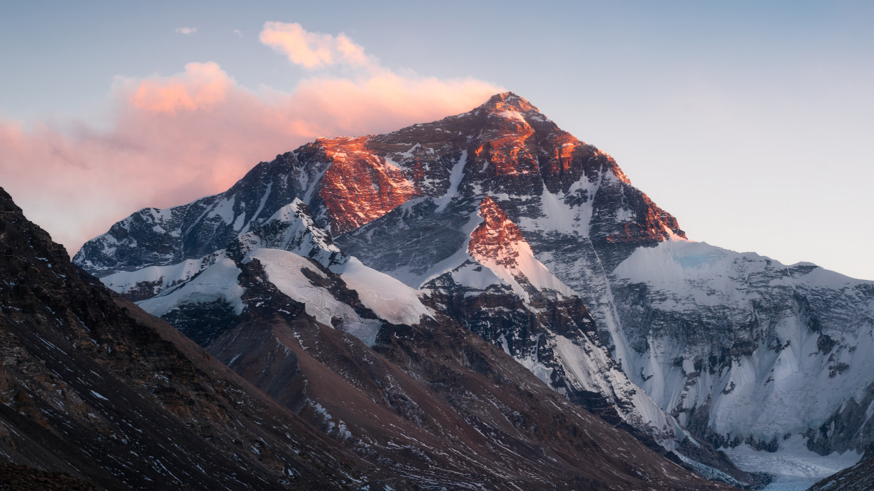 Sunset over the Mt Everest north face from the Rongbuk Monastery, at an altitude of 5200m, in Tibet Autonomous region in China.Qomolangma