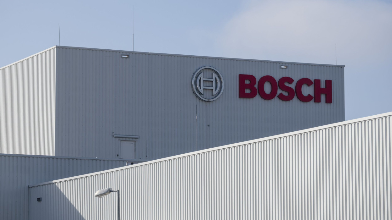 Maklár, 2023. november 7.A Robert Bosch Automotive Steering Kft. maklári gyára 2023. november 7-én. A gyárban új logisztikai központ épül, ezzel többéves, mintegy 52 milliárd forint összértékû fejlesztés-sorozat zárul le.MTI/Komka Péter