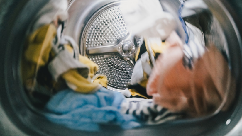 Eldőlt az évszázad dilemmája: a felültöltős vagy az elöltöltős mosógép él tovább?