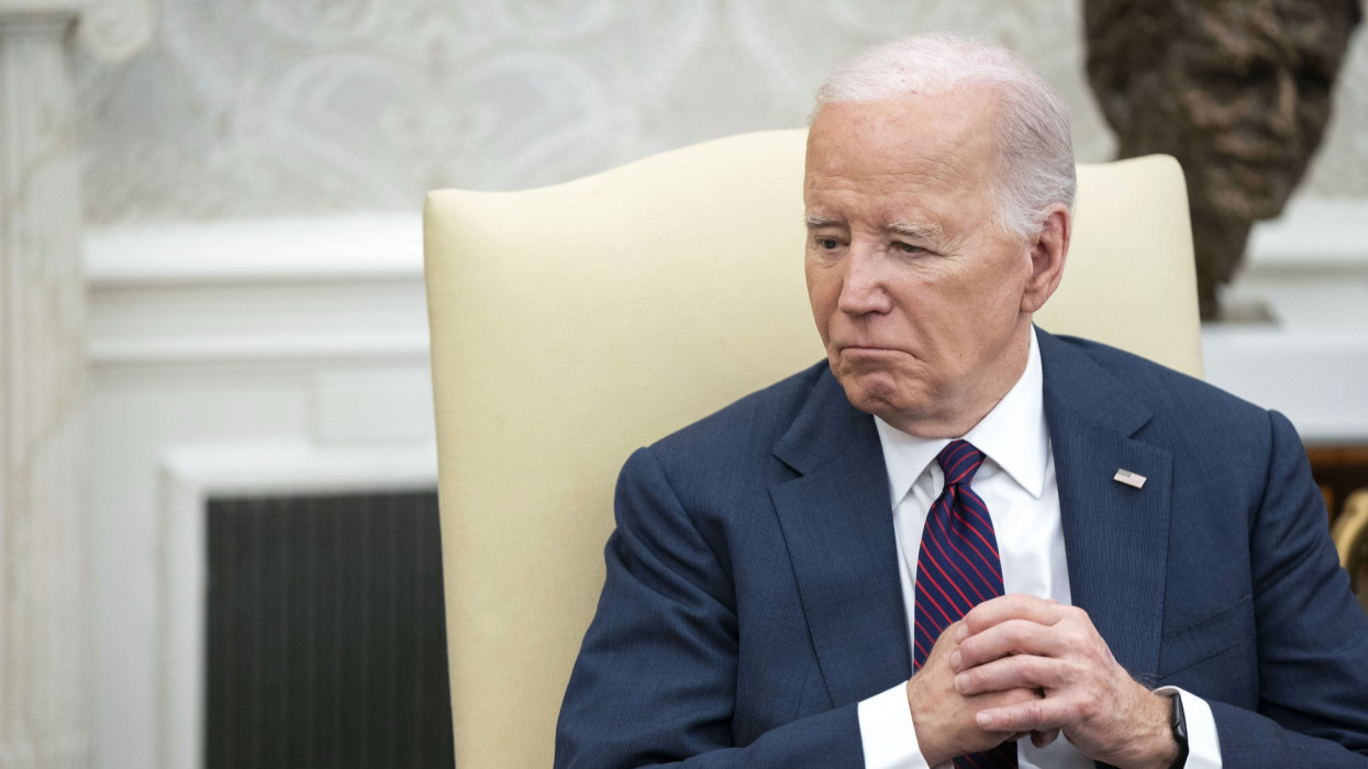 Váratlan felmérés jelent meg Joe Biden esélyeiről: végül erővel is, de visszalépteti a Demokrata Párt?
