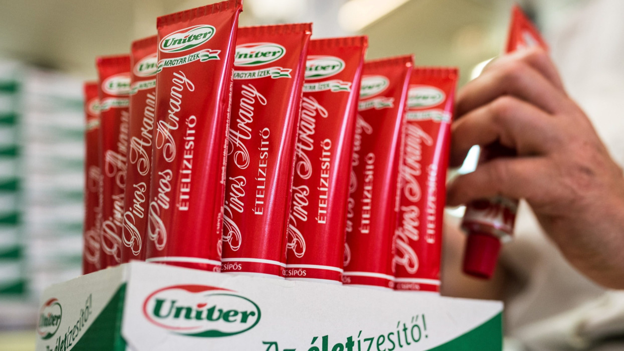 A Fanta után itt a Piros Arany-botrány: sokkal olcsóbb az olaszoknál a magyar termék, mint itthon