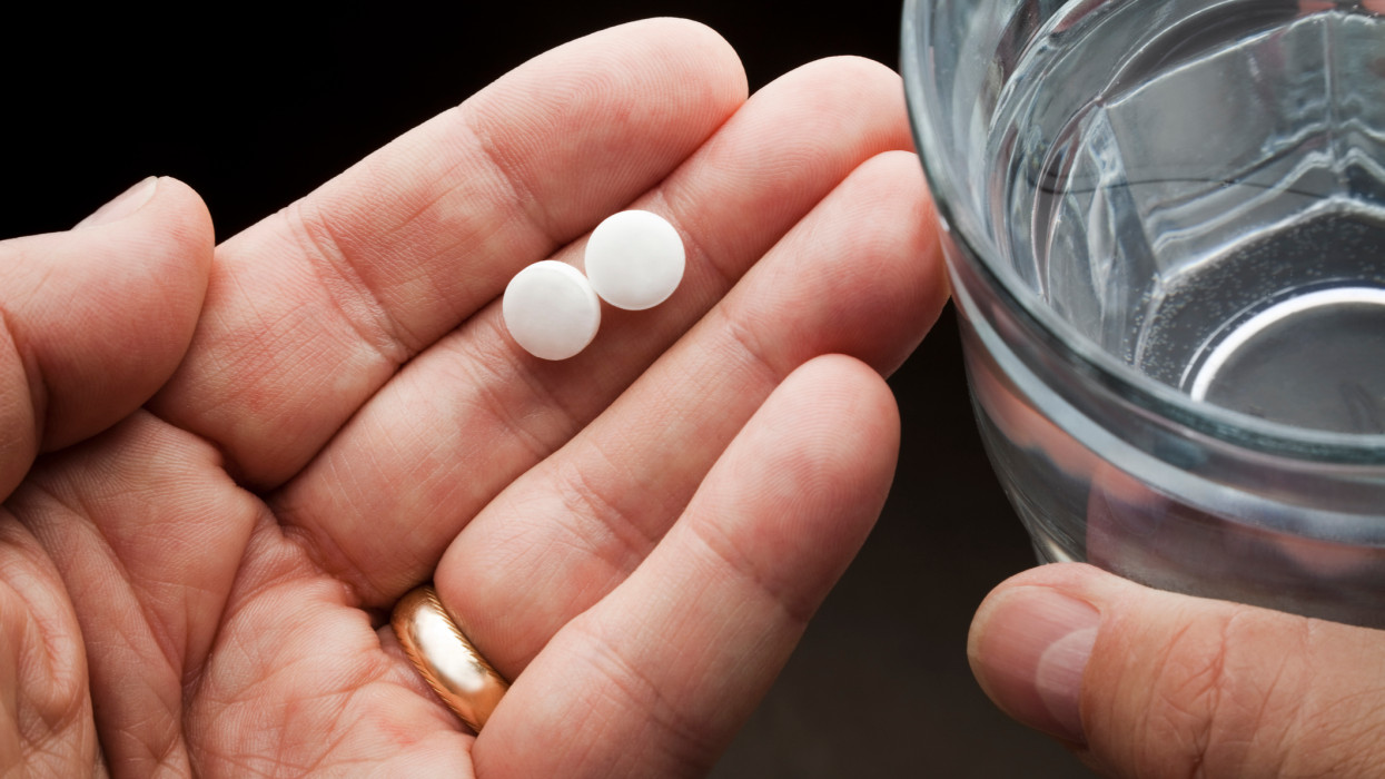 Megdöbbentő dolog derült ki az aszpirinról: erről jobb, ha tudsz, ha te is rendszeresen szeded