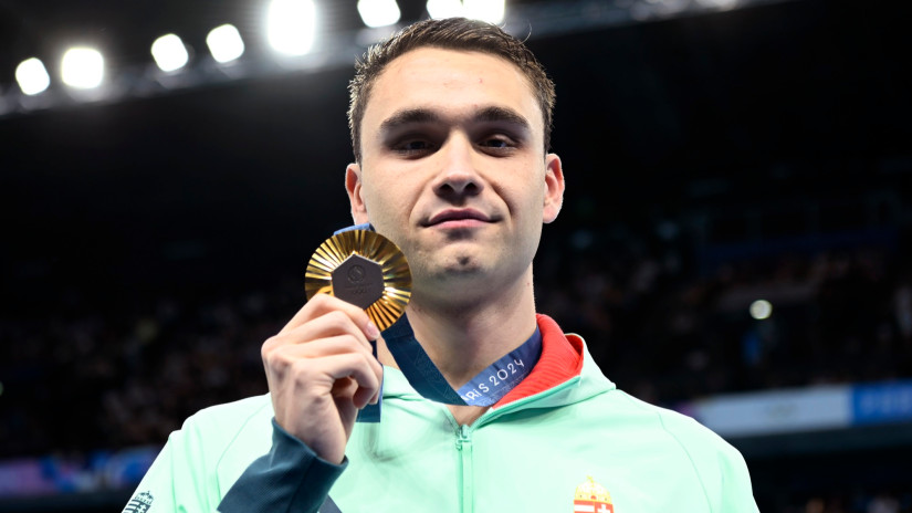 Heteken belül eleshet milliós fizetésétől Milák Kristóf: van baj a sportoló körül, minden egy irányba mutat