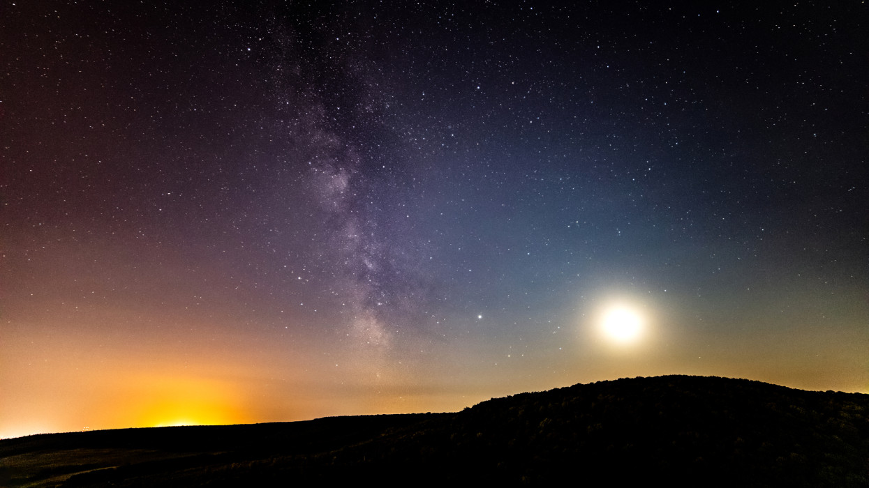 Biatorbagy moon night sky milky way