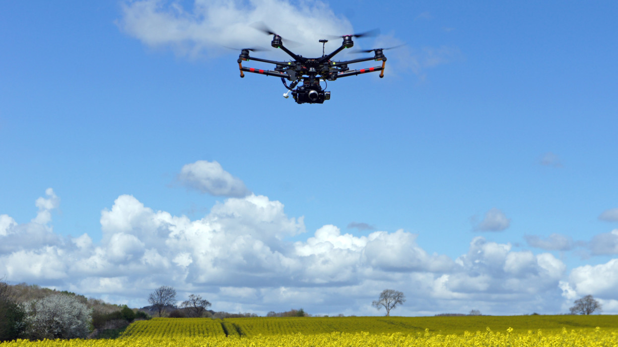 Rejtélyes drónokat találtak a NATO területén egy atomerőmű felett: azonnal riadót fújt az ország vezetése