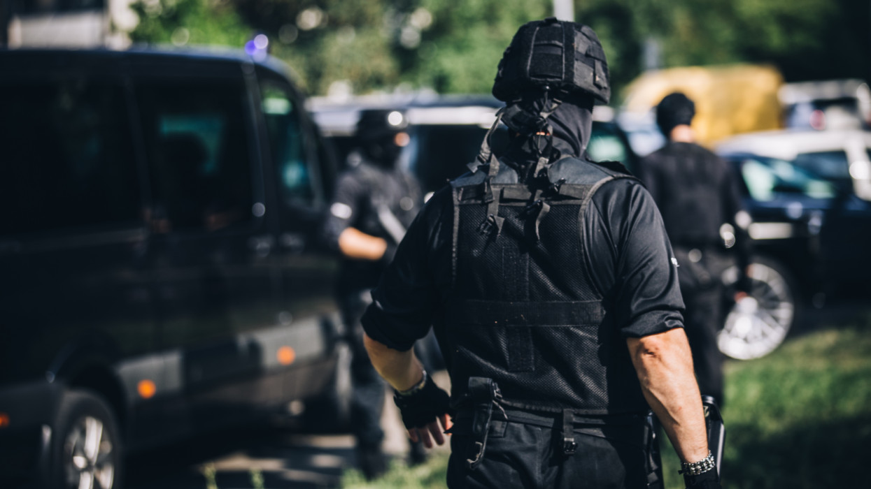 Kiderült az igazság a Magyarországon lekapcsolt aranykonvojról: politikai zsarolás vagy pénzmosás van a háttérben?