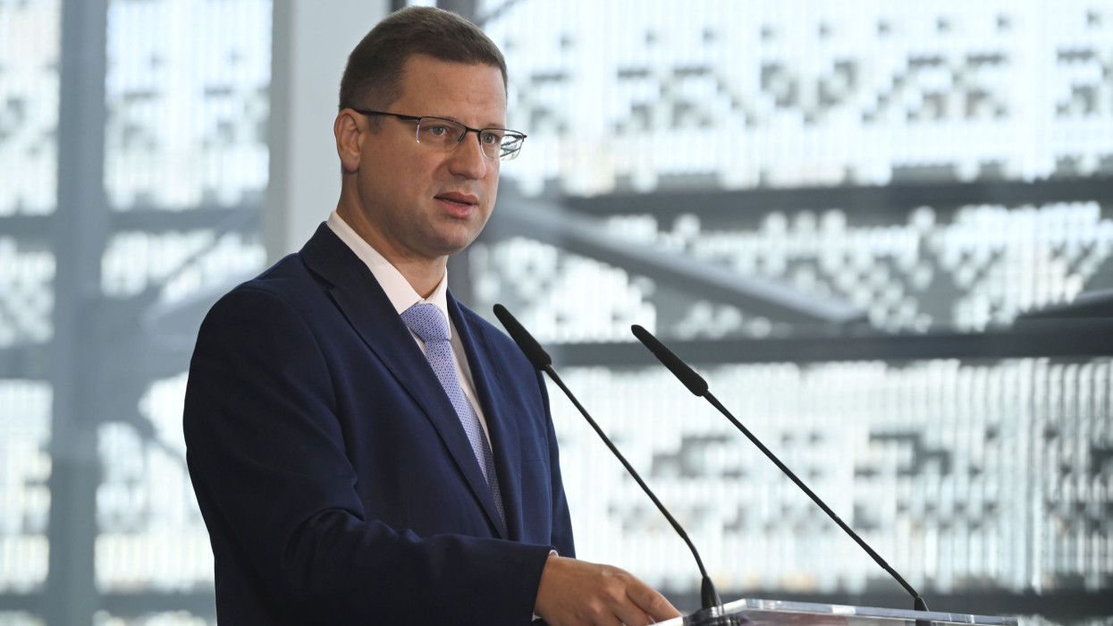 Gulyás Gergely: újabb könnyítés jön az Otthon Startnál, a saját ingatlan sem lesz akadálya az igénylésnek