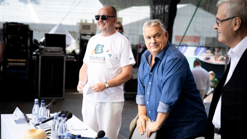 Rendkívüli bejelentést tett Orbán Viktor: marad az árrésstop a boltokban