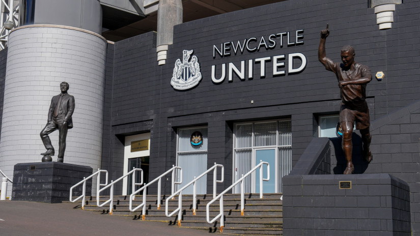 Nem csitul a newcastle-i vihar: még mindig sztrájkol a sztárcsatár, Liverpoolba akar menni