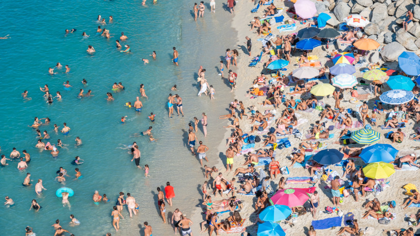 Súlyos árat fizethetnek az utazók a fegyveres konfliktus miatt: drasztikusan megdrágulhatnak a repülőjegyek