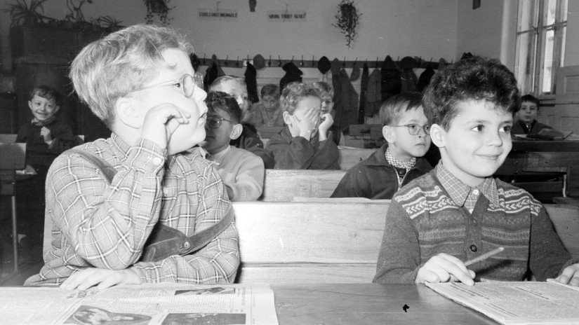 Szeptember 1. - így kezdték az iskolát a szüleink, nagyszüleink a XX. század viharos évtizedeiben + fotók