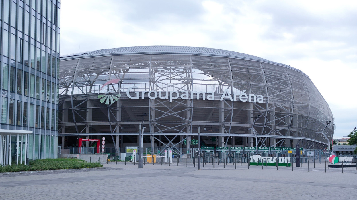 Budapest, Magyarország - 2025. május 13: A Ferencvárosi Stadion, más néven Groupama Aréna egy többcélú stadion Budapesten, Magyarországon, a Ferencvárosi TC otthona.