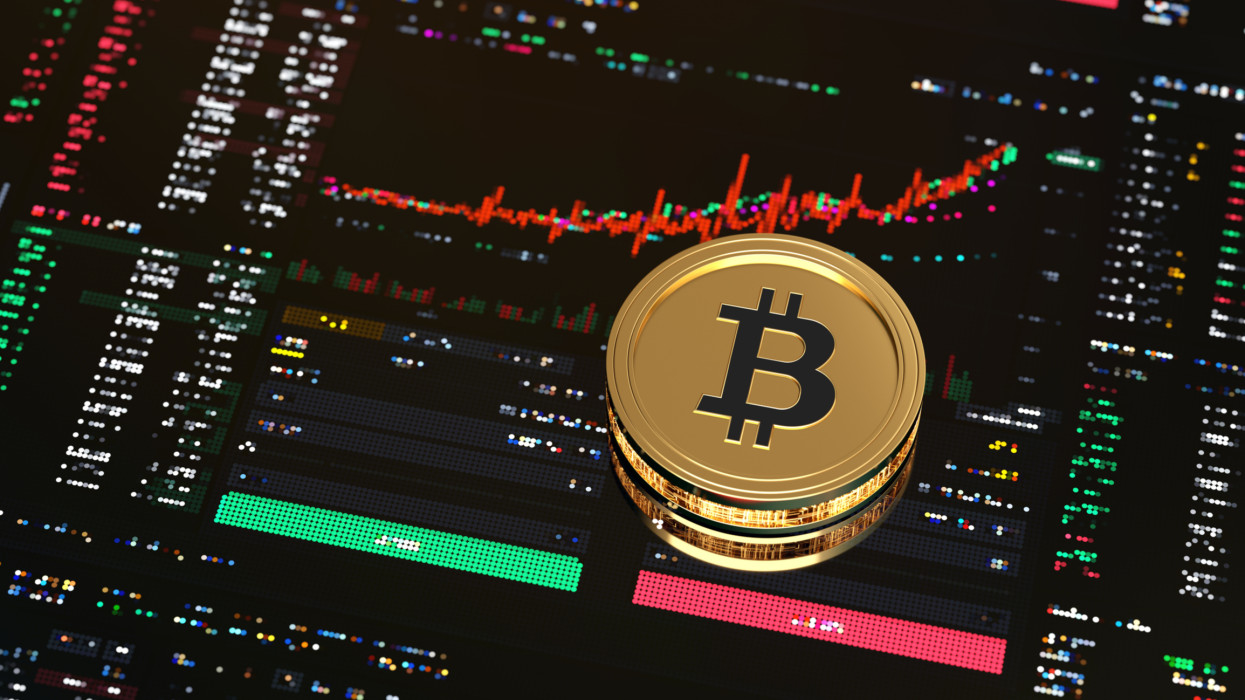Milliárdos bitcoinfogás: kattant a bilincs a csalók kezén, súlyos évek várnak rájuk