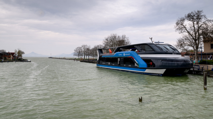 Óriási építkezés indul a Balatonnál: a mederhez is hozzá kell nyúlni, ikonikus épületek újulnak meg