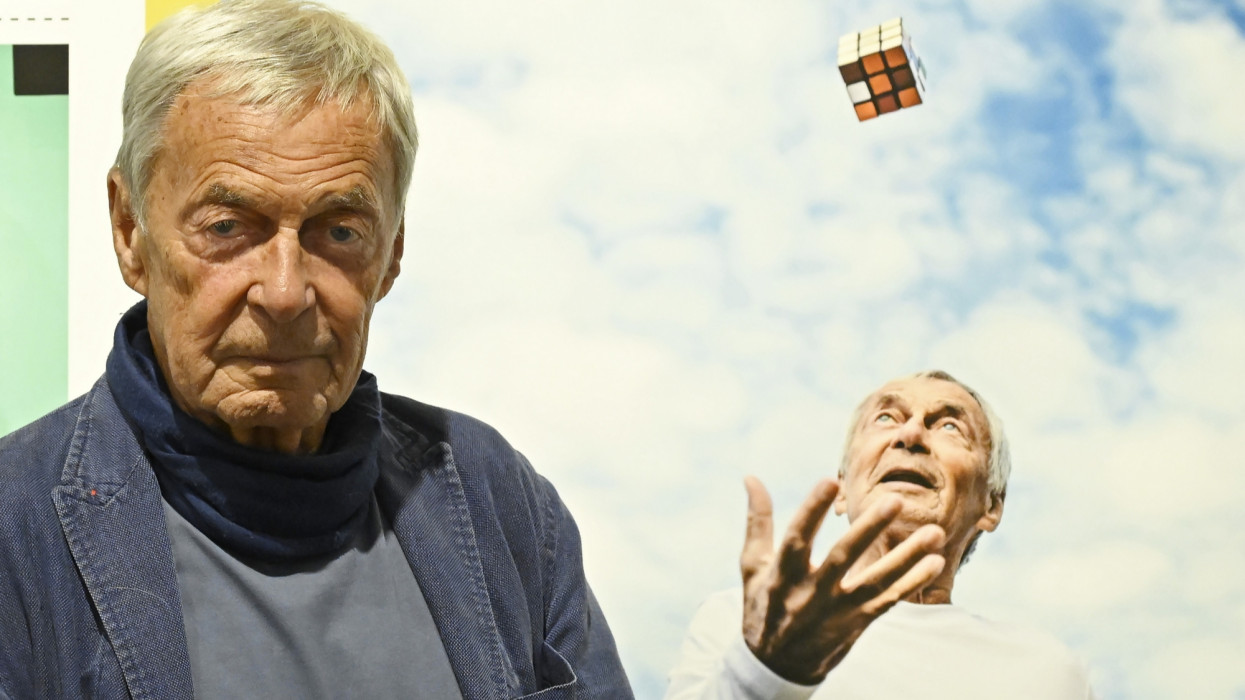 Továbbra sem tudják eladni Rubik Ernő budai luxusvilláját: ennyiért hirdetik most az impozáns ingatlant