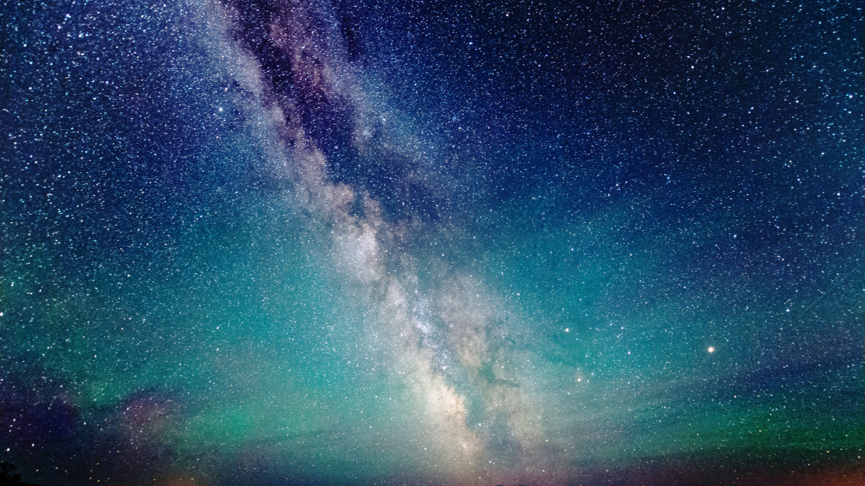 Elképesztő égi jelenséget csíptek el: videón a letaglózó látvány, ilyen csak egyszer van 100 évente