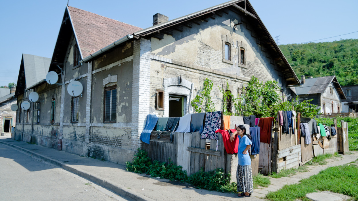 Kiderült, ekkora fizetéssel már jómódúnak számítasz Magyarországon: egyre drágább szegénynek lenni, tágul a szakadék