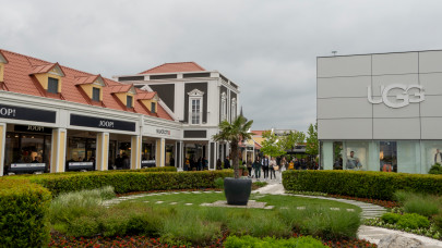 Ilyen akciókkal várja az osztrák bevásárlófalu, Parndorf 2025-ben is a magyar vásárlókat: rengetegen járnak át, ezért éri meg