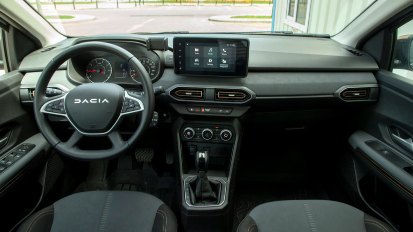 Szép csendben eltűnt a kínálatból Magyarország legolcsóbb új autója: ma már 6 milla alatt szinte semmit sem kapni