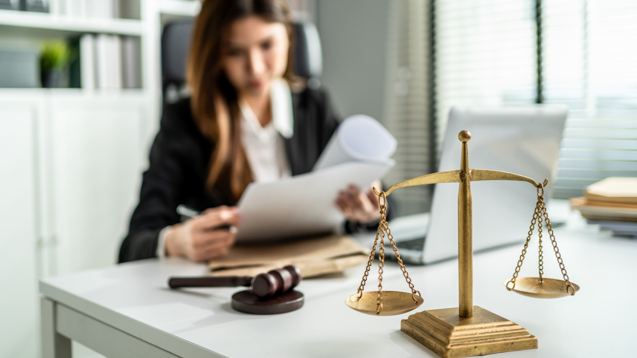 Ezek a leginkább alulfizetett szakmák 2025-ben Magyarországon: meglepő hivatások a szégyenlistán