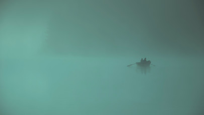 Rémisztő helyzet a Balatonnál: sűrű ködben rekedt horgászokat mentettek ki – videóval