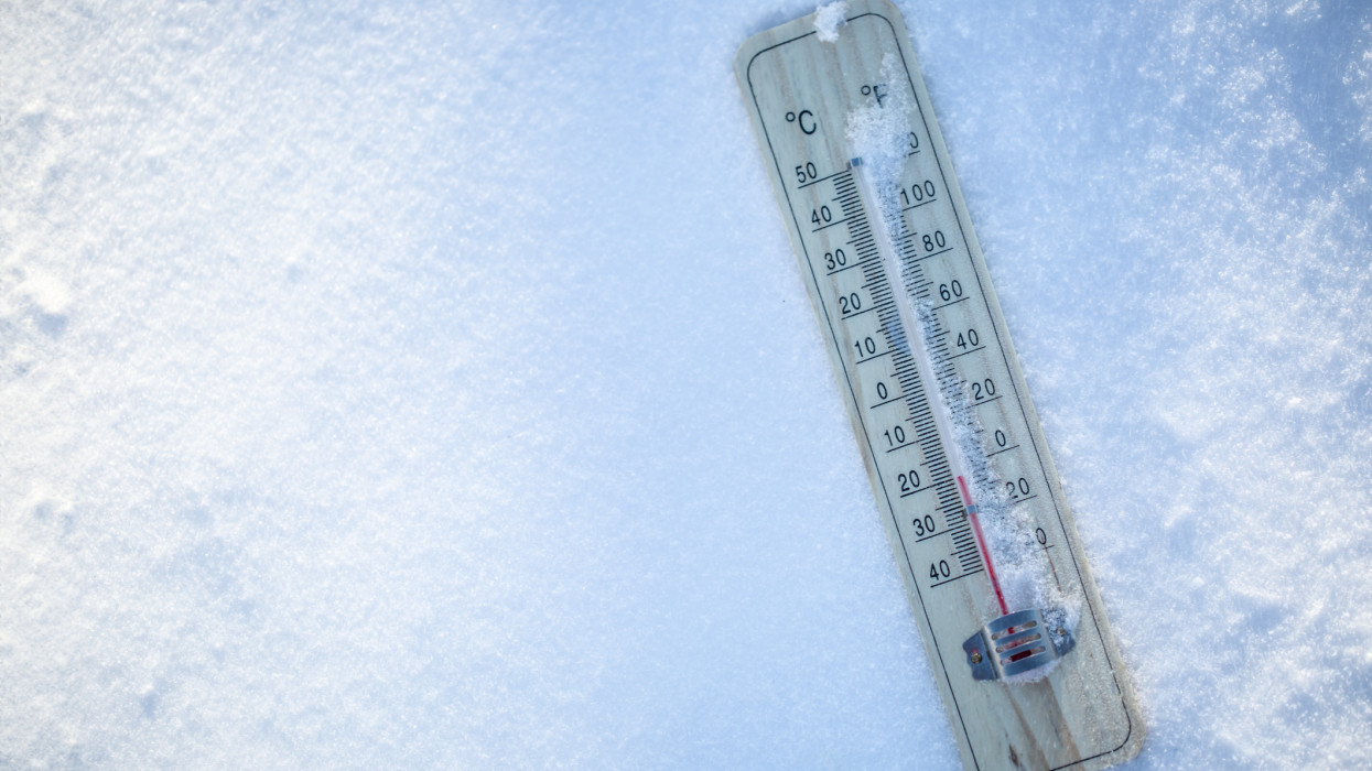 Rossz hír a szilveszterezőknek: brutál havazás és fagyos szél jön az év utolsó napján, ez nagyon kemény lesz