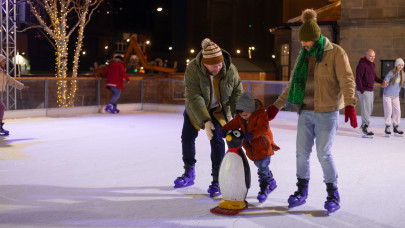 Ekkor nyit Budapest egyik legszebb jégpályája: kiderült, mennyi lesz a belépő