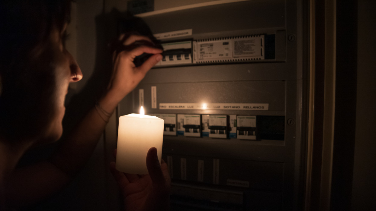 Most közölte az E.ON: ezt kell tudni az ünnepek alatti áramszünetekről