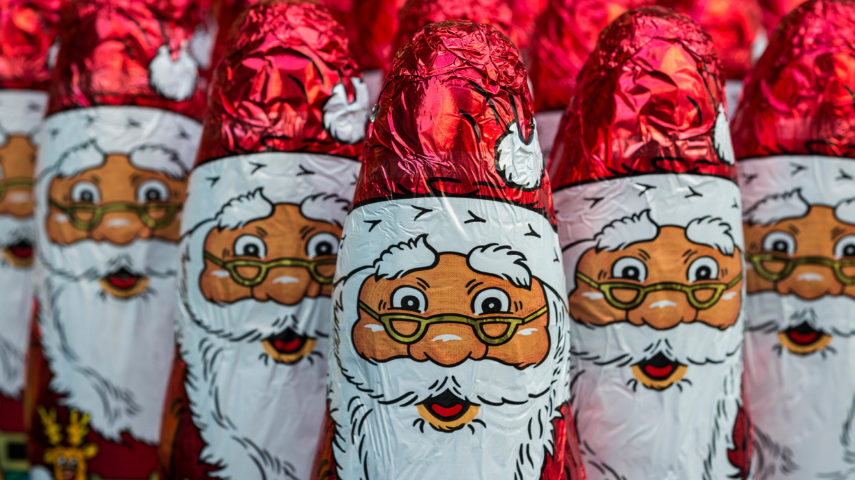 Tovább dagad a legújabb menzabotrány: rengeteg iskolába jutott kukacos élelmiszer, vizsgálódnak a hatóságok