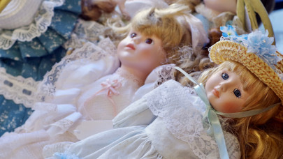 Milliós kincsek lapulhatnak a te padlásodon is! Nem fogod elhinni, mit gyűjtöget a dunaújvárosi nyugdíjas: vagyonokat érhet