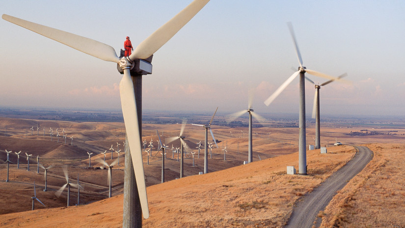 Brüsszel pánikban: kétszeres energiaárak miatt menekülnek a befektetők Európából