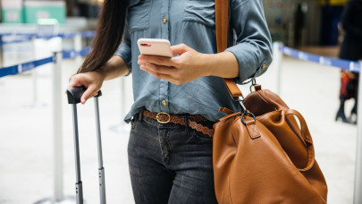 Ilyen nincs! Végiglapozzák a Facebook‑előzményeidet a határon, mielőtt beengednek ebbe az országba