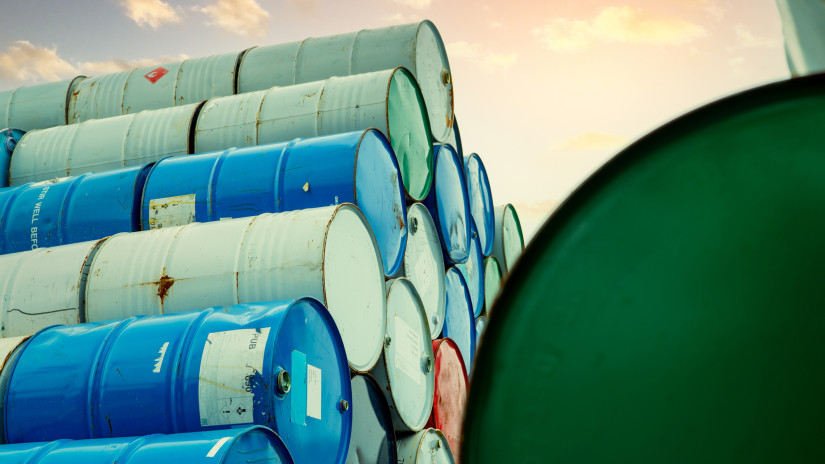 Így alakulhat az olaj ára 2026-ban: erre mindenkinek figyelnie kell, durva hatással lehet Magyarországra is