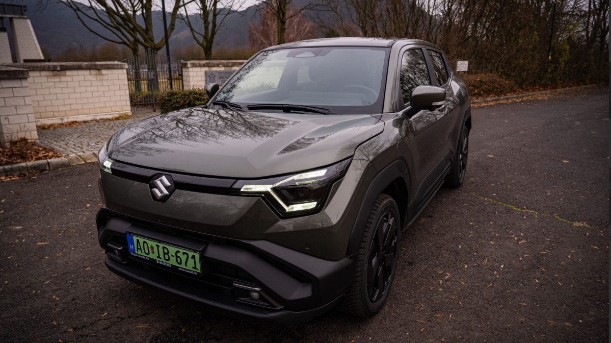 Elektromos 4x4 városban, országúton, terepen: hol jön ki az előnye?