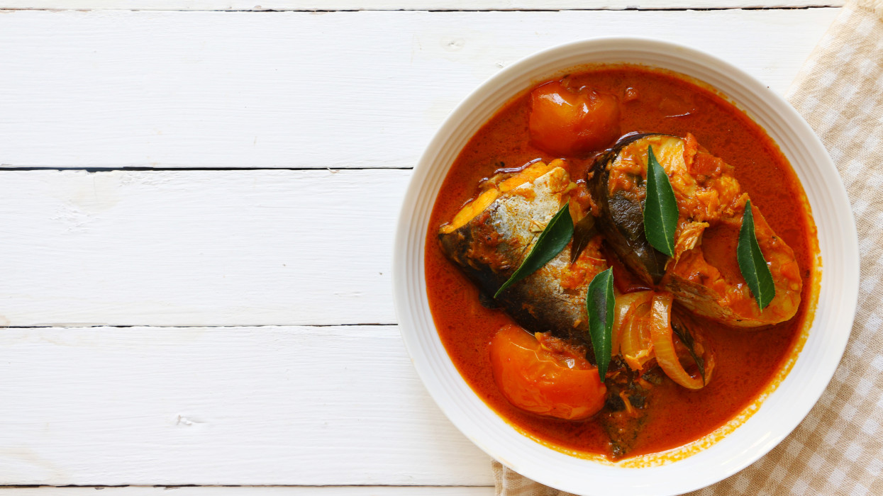 Bodrogi Gyula titkos kedvence: így készül a tökéletes tiszacsegei karácsonyi halászlé - íme a titka!